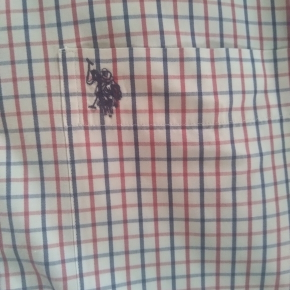 NWOT Men's Classic Checkered Shirt - Picture 5 of 8